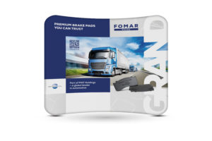 Ścianki tekstylne reklamowe – proste i łukowe